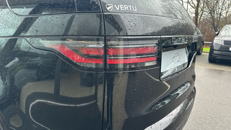 Land Rover Discovery 3.0 D350 Dynamic SE 5dr Auto Diesel Station Wagon